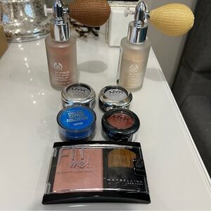 Bundle of 4 eyeshadows, 1 bkush and 2 body shimmers